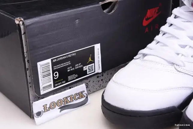 HYPE Retro Fire 5 Red (2020) Tongue Silver Air DA1911-102 Jordan 0412